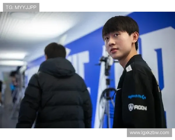 赛后分析：JDG与RNG对决中的战术博弈与关键决策探讨