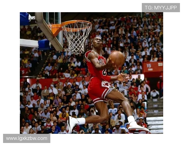 乔丹传奇：从篮球场上的巨星到全球文化偶像的辉煌历程与影响